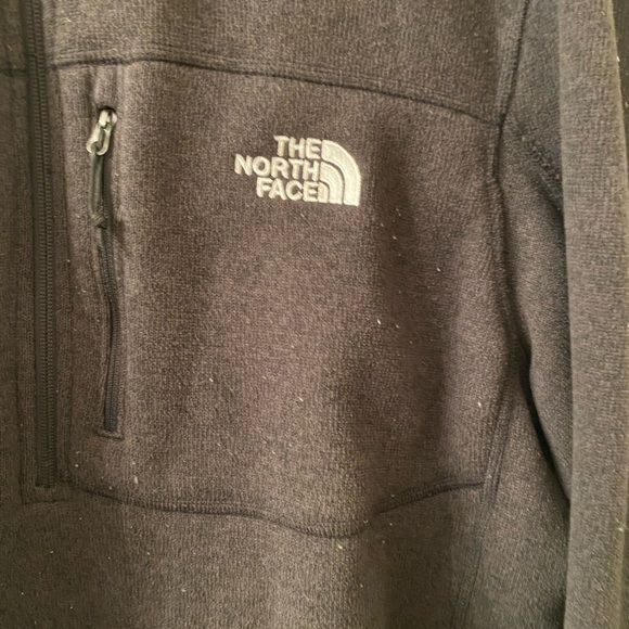 The North Face Men’s XL Black 1/2 Zip Fleece Pullover Jacket - Picture 2 of 9
